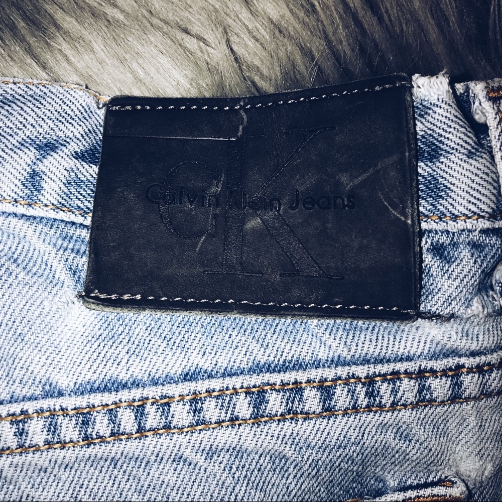 Calvin Klein Cut Offs - Picture 3 of 3